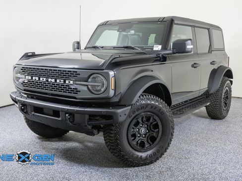 Used 2024 Ford Bronco Wildtrak AWD/4WD image 3