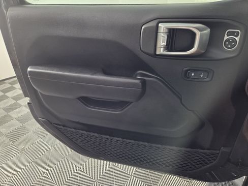 Used 2024 Jeep Wrangler Unlimited Sport AWD/4WD image 19