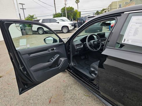 Used 2023 Honda Civic LX image 19