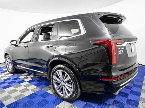 Used 2025 Cadillac XT6 Premium Luxury image 7