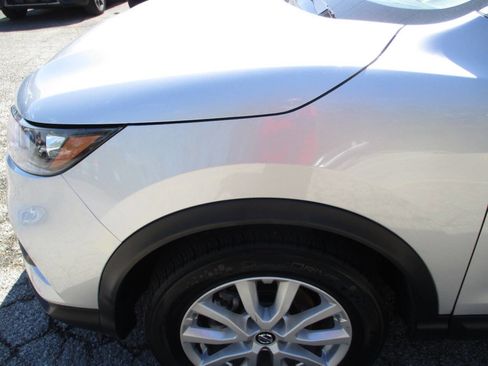 Used 2021 Nissan Rogue Sport S image 14