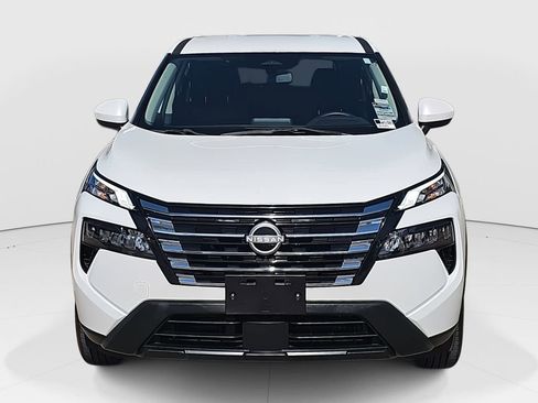 Used 2024 Nissan Rogue SV image 8