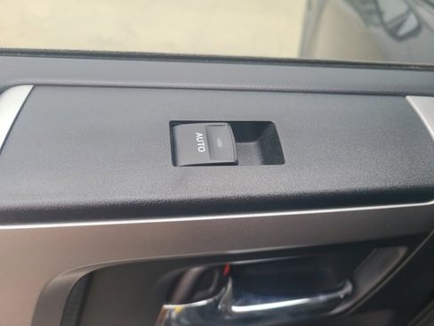 Used 2023 Toyota 4Runner Limited image 15