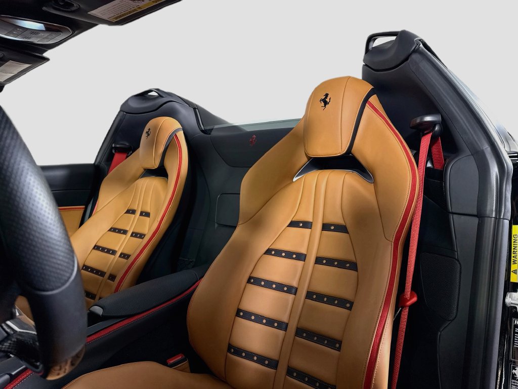 Certified 2023 Ferrari 812 GTS RWD image 4
