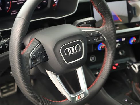 Certified 2025 Audi Q3 2.0T Premium Plus w/ Premium Plus Package image 16