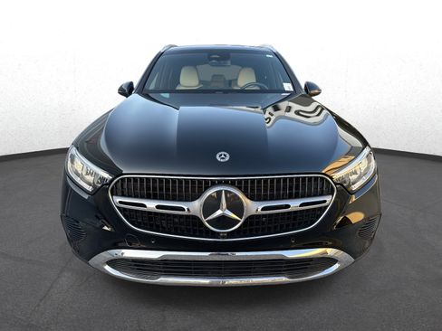 Used 2024 Mercedes-Benz GLC 300 4MATIC image 8