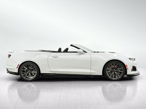 Used 2023 Chevrolet Camaro ZL1 RWD image 6