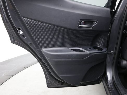 Used 2021 Toyota C-HR LE FWD image 23