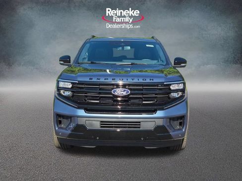New 2027 Ford Expedition Max Platinum AWD/4WD image 2