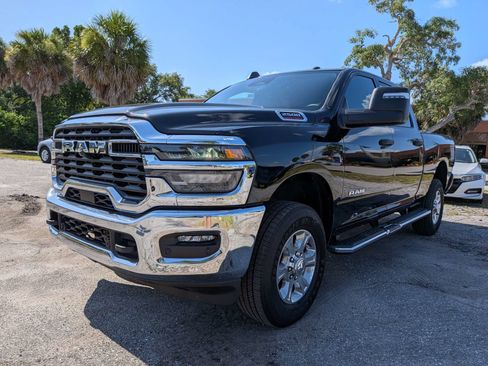 Used 2026 RAM 2500 Big Horn AWD/4WD image 8