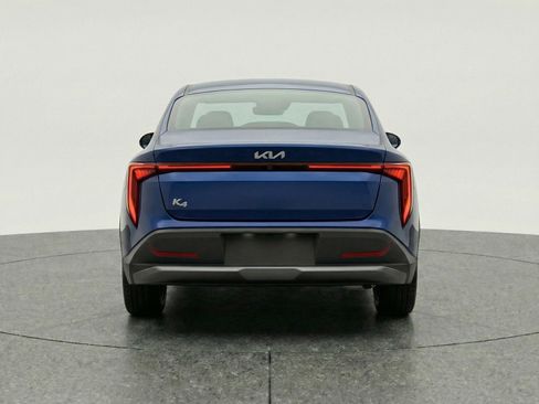 Used 2025 Kia K4 LXS image 7