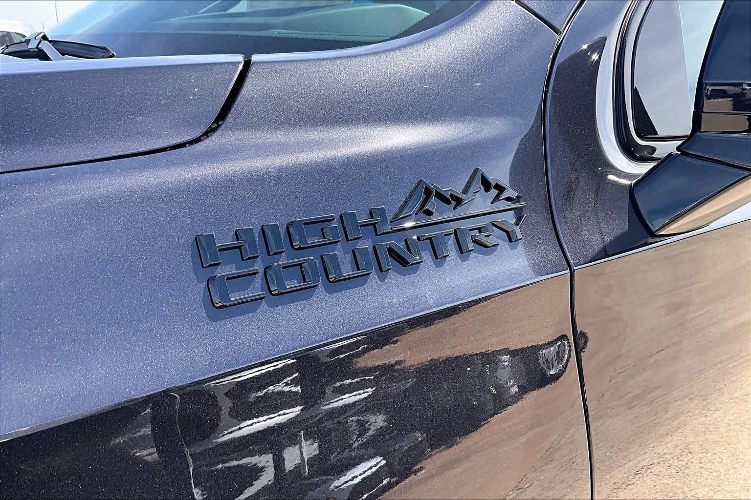 New 2026 Chevrolet Tahoe High Country AWD/4WD image 17