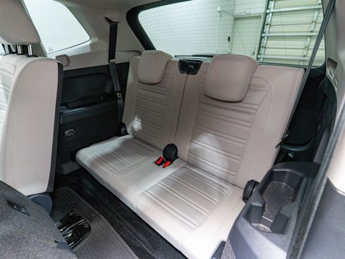 Used 2024 Volkswagen Tiguan S image 27