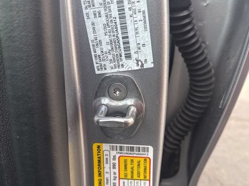 Certified 2023 Ford Escape Active AWD/4WD image 59