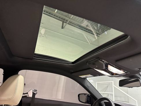 Used 2022 BMW 430i xDrive Coupe w/ M Sport Package image 16