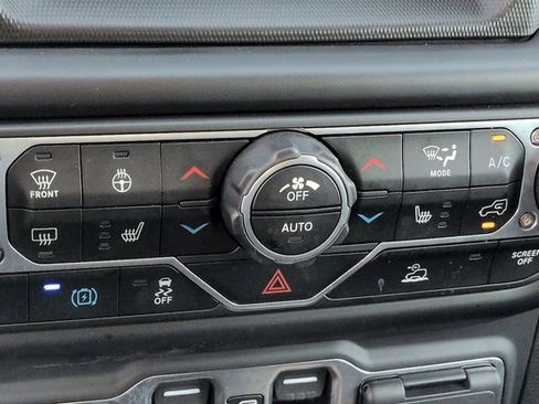 Used 2023 Jeep Wrangler Unlimited w/ Cold Weather Group image 24