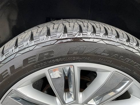 Used 2017 Cadillac Escalade Platinum AWD/4WD image 40