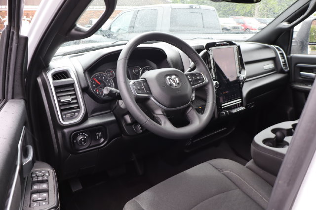 Used 2025 RAM 2500 Big Horn AWD/4WD image 15