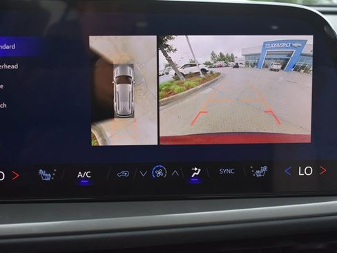 New 2026 Chevrolet Traverse LT w/ Driver Confidence Package FWD image 25