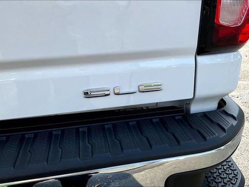 Used 2024 GMC Sierra 2500 SLE w/ SLE Convenience Package AWD/4WD image 25