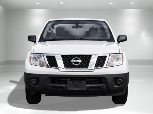 Used 2019 Nissan Frontier S image 4