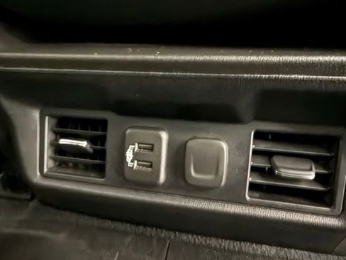 Used 2019 Chevrolet Silverado 1500 LT w/ Texas Edition image 13