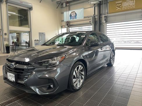 Used 2024 Subaru Legacy Limited image 3