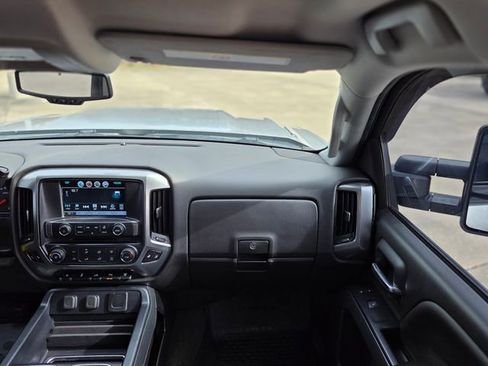 Used 2017 Chevrolet Silverado 2500 LT w/ LT Plus Package image 17