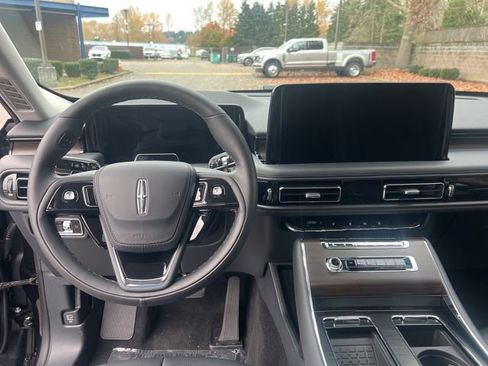 New 2025 Lincoln Aviator Reserve w/ Illumination Package image 19