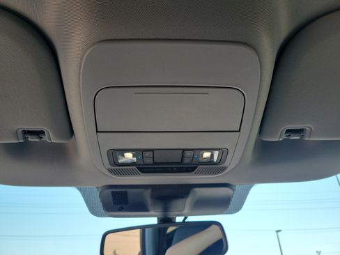 Used 2024 Ford F150 XLT AWD/4WD image 29