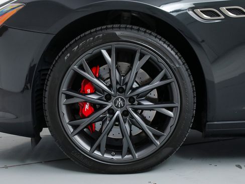 Certified 2022 Maserati Quattroporte GT RWD image 19
