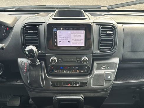 Used 2023 RAM ProMaster 2500 FWD image 16