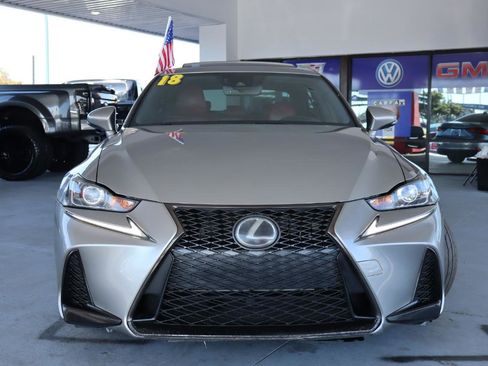Used 2018 Lexus IS 350 F Sport RWD image 10