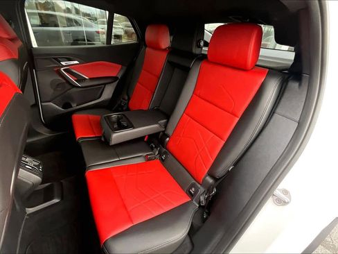 Certified 2025 BMW X2 xDrive28i image 23