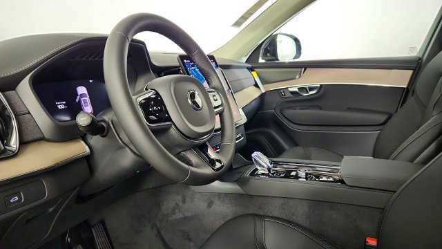 Used 2027 Volvo XC90 B6 Plus AWD/4WD image 12