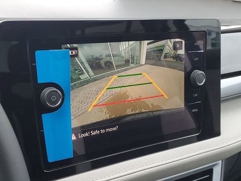 New 2026 Volkswagen Taos SEL image 26