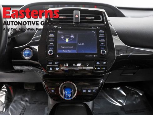 Used 2021 Toyota Prius Prime LE FWD image 12