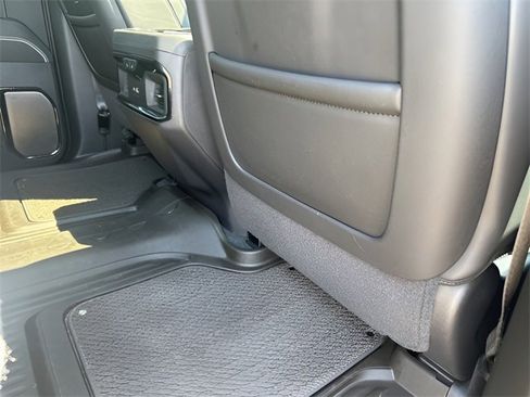 Used 2024 GMC Sierra 1500 AT4X image 45