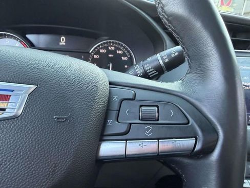 Certified 2023 Cadillac XT4 Luxury w/ Cold Weather Package image 27