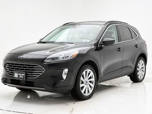 Used 2022 Ford Escape Titanium w/ Titanium Elite Package image 2