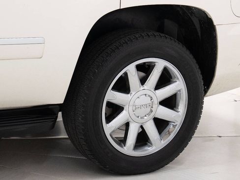 Used 2010 GMC Yukon SLT image 65