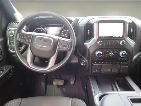 Used 2022 GMC Sierra 2500 Denali w/ Denali Ultimate Package AWD/4WD image 21
