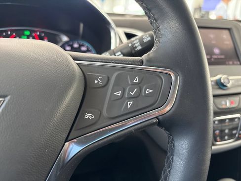 Used 2024 Chevrolet Equinox LT FWD image 37