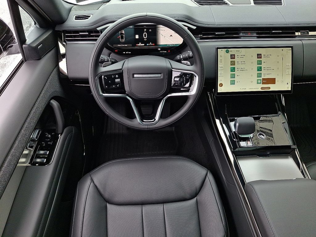 New 2026 Land Rover Range Rover Sport SE AWD/4WD image 7