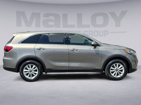 Used 2019 Kia Sorento AWD image 6