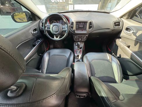 Used 2020 Jeep Compass Trailhawk image 23