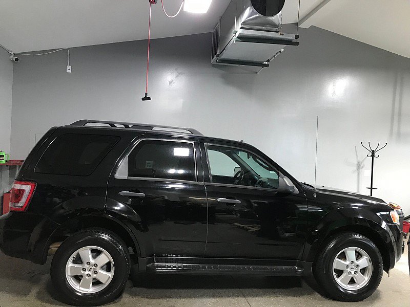 Used 2009 Ford Escape XLT FWD image 2