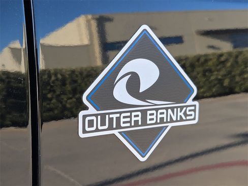 New 2025 Ford Bronco Outer Banks image 8