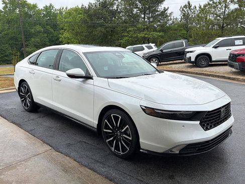 New 2026 Honda Accord Touring image 8