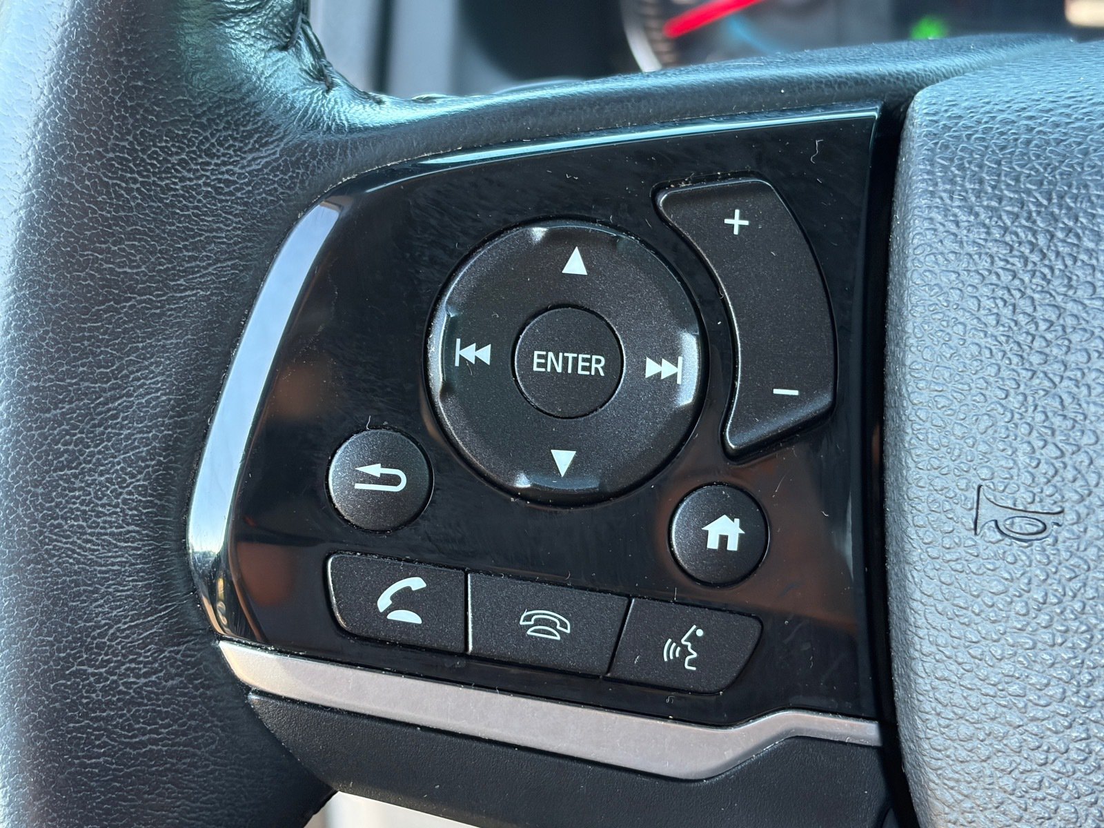 Used 2021 Honda Pilot Touring image 24